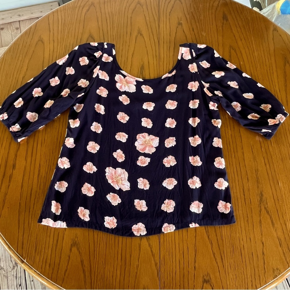 Many belles down Black Floral Scoop Neck Blouse